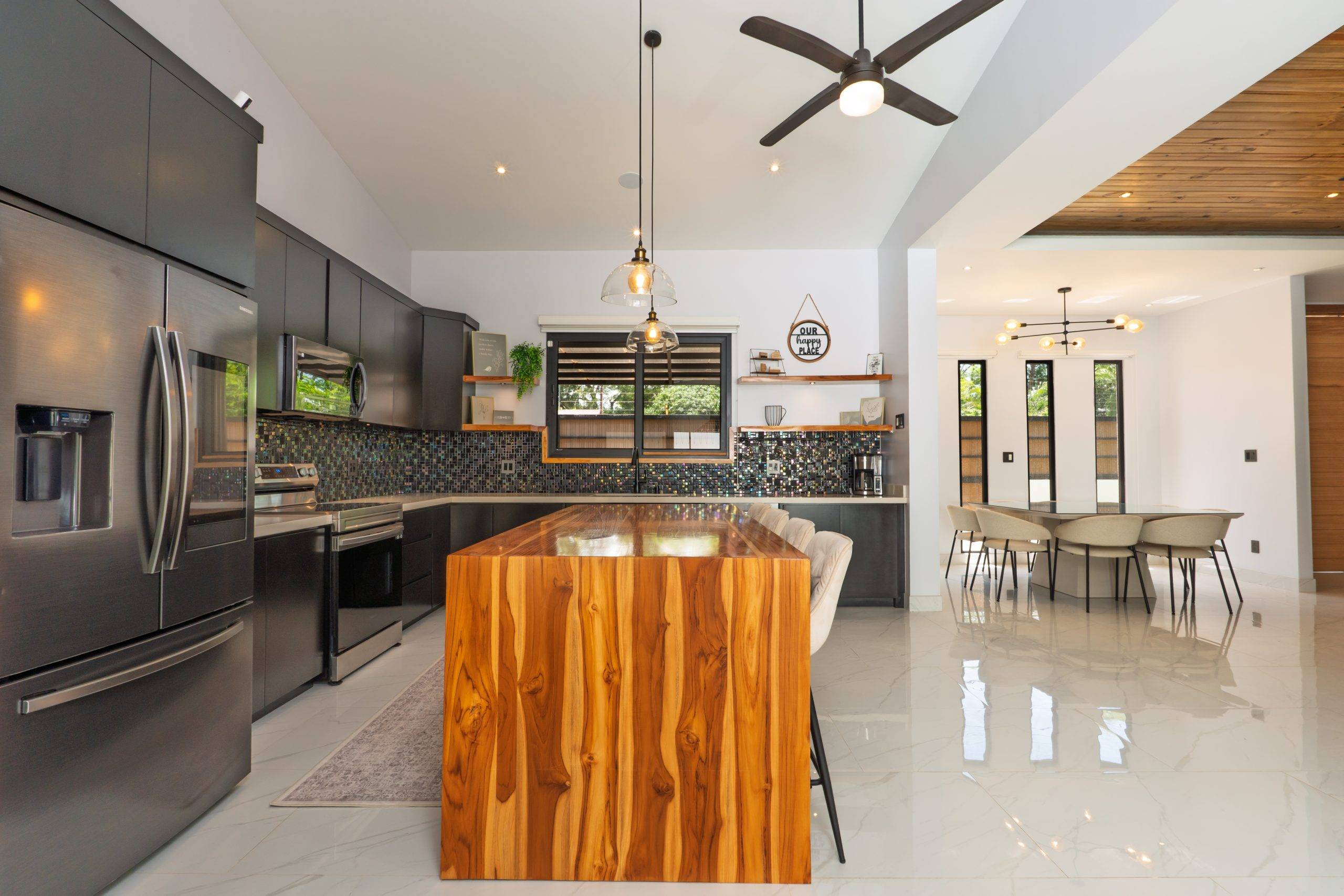 Casa Marina - Modern 5-Bedroom Pool Home Near Playa Potrero Beach, Surfside, Guanacaste, Costa Rica