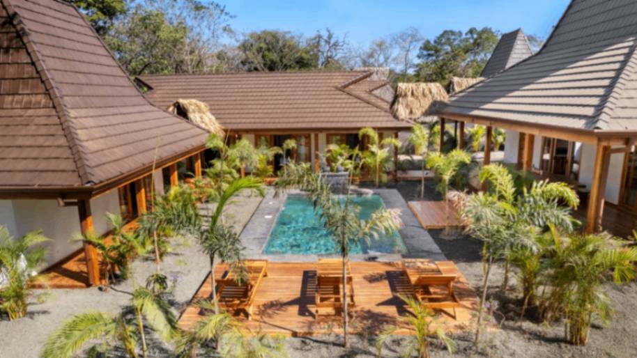 Casa Aves – 5-Bedroom Tropical Retreat in Playa Avellanas, Guanacaste, Costa Rica