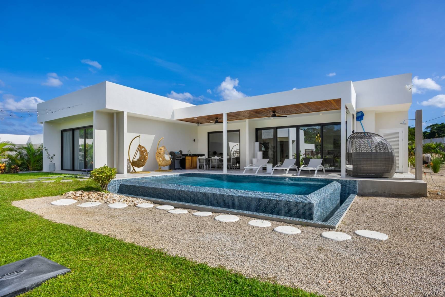 Sanara 28 - Live the Resort Dream: Elegant 6-Bedroom Villa with Pool & Casita in Reserva Conchal, Guanacaste, Costa Rica