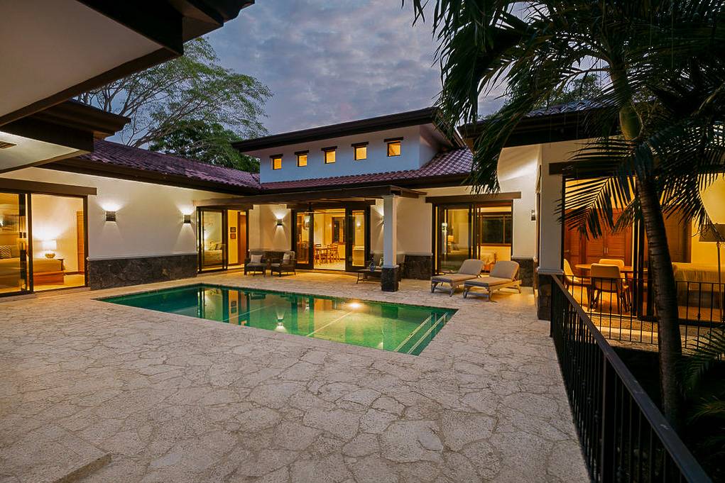 Casa Armonía – Timeless Colonial Estate with Elegant Craftsmanship in Las Brisas, Hacienda Pinilla, Guanacaste