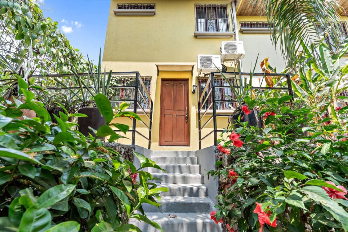 Los Sueños 1- Turn-Key ROI Condo 5 mins to Beach, Tamarindo, Guanacaste, Costa Rica