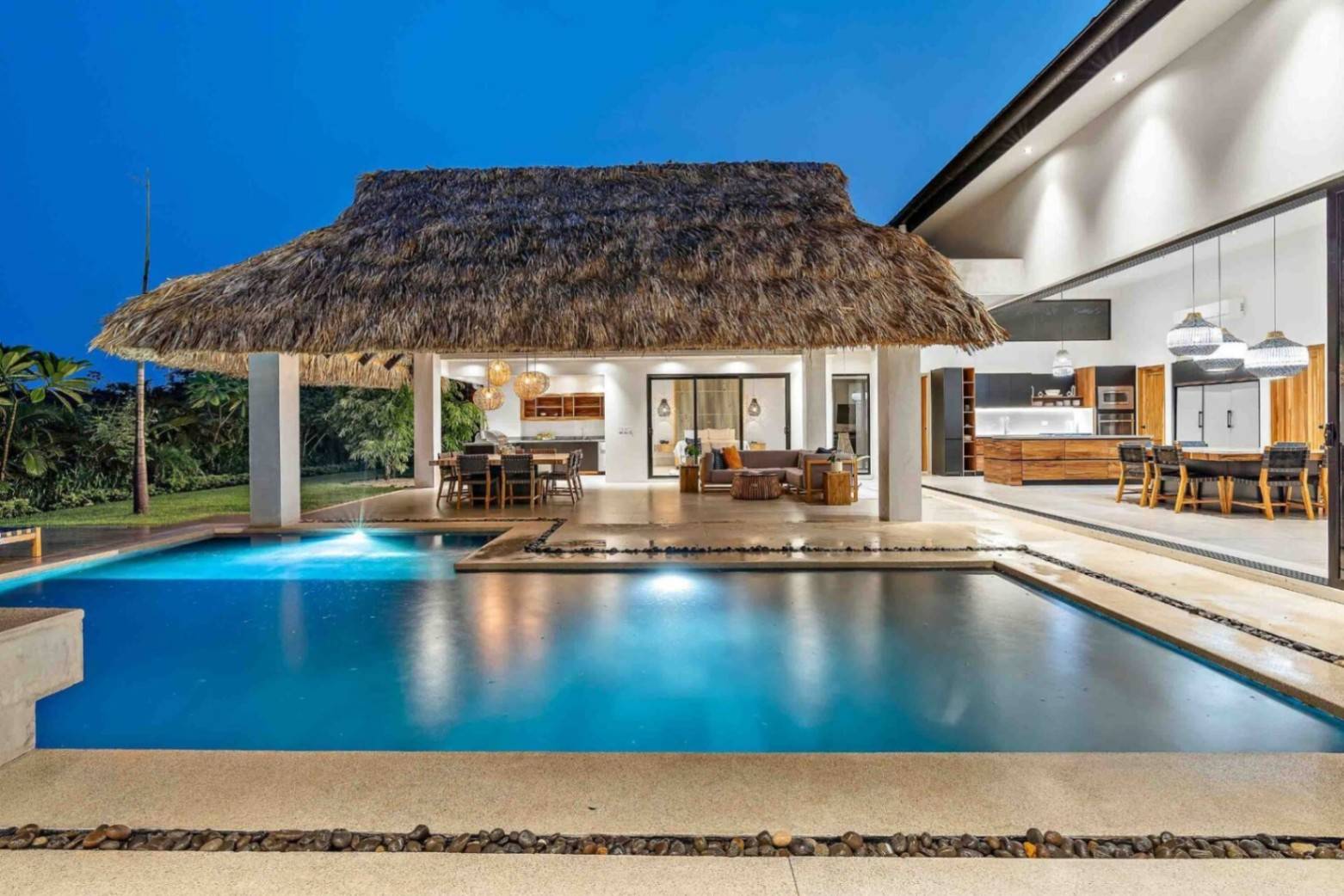 Casa Kura – Modern Luxury Villa Near Playa Avellanas in Hacienda Pinilla, Guanacaste, Costa Rica