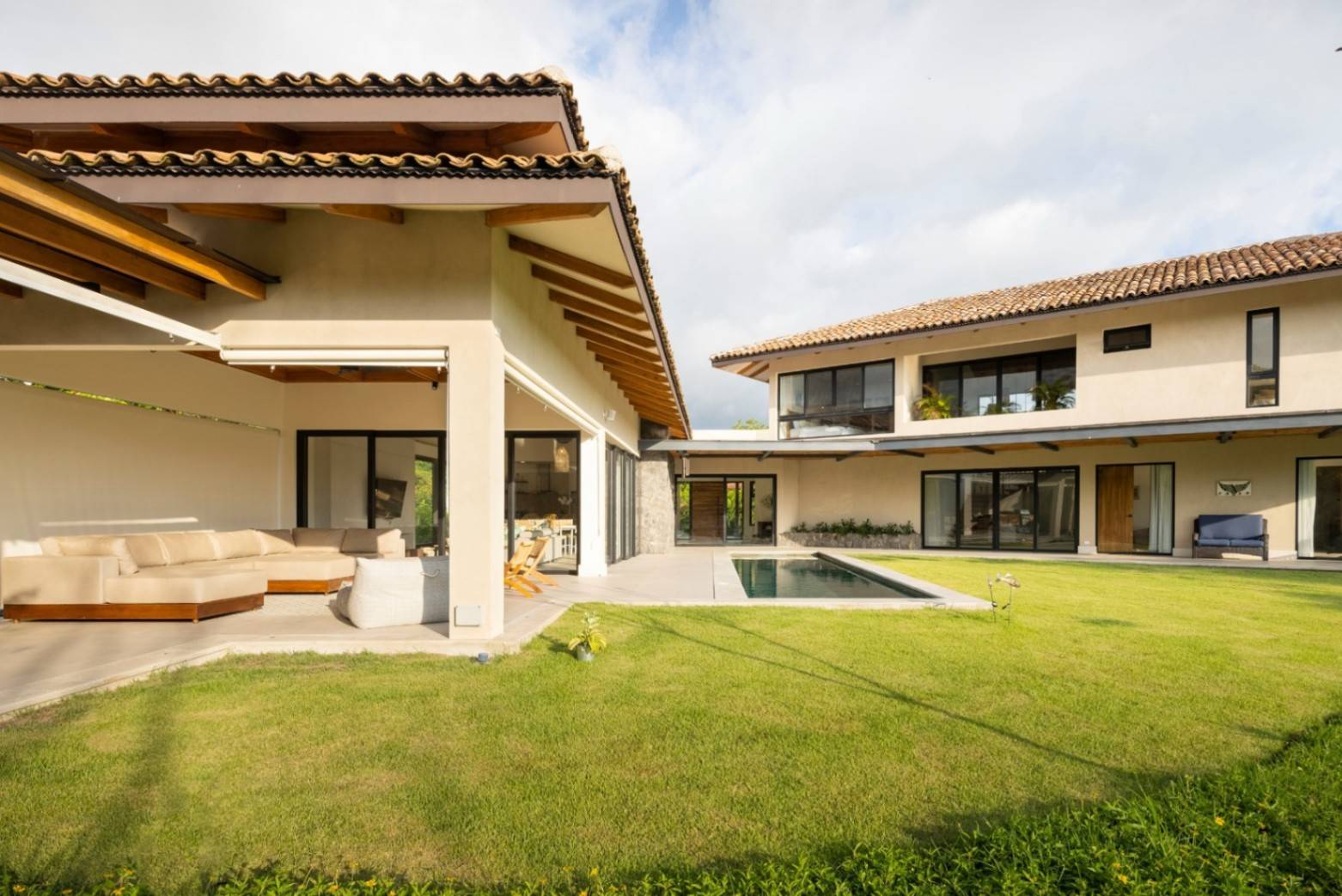 Casa Rocamar - An Exceptional Beachside Retreat in Hacienda Pinilla, Guanacaste, Costa Rica