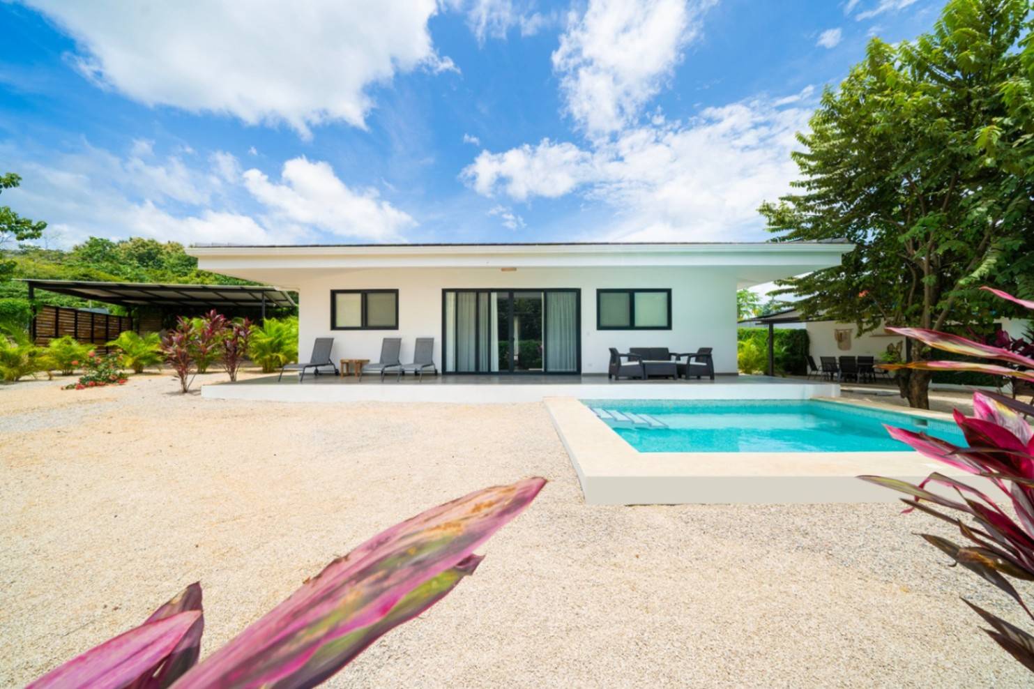 Cute Modern 3 BDR Bungalow 5 Mins to Grande Beach, Guanacaste, Costa Rica