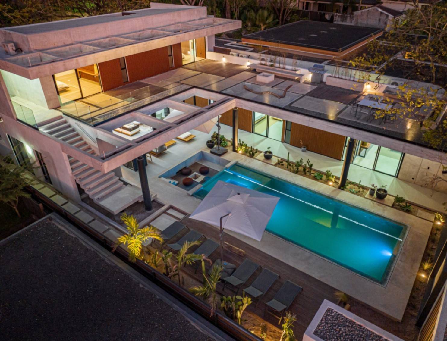 Casa Uana - Sleek Ocean-Inspired Home with Dual Beach Access in Punta San Francisco, Playa Langosta, Guanacaste, Costa RICA