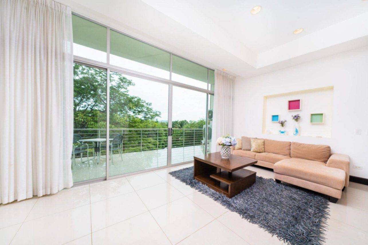 Pacific Park 402 - 2BR Walkable Retreat Steps from Tamarindo Beach,Guanacaste, Costa Rica