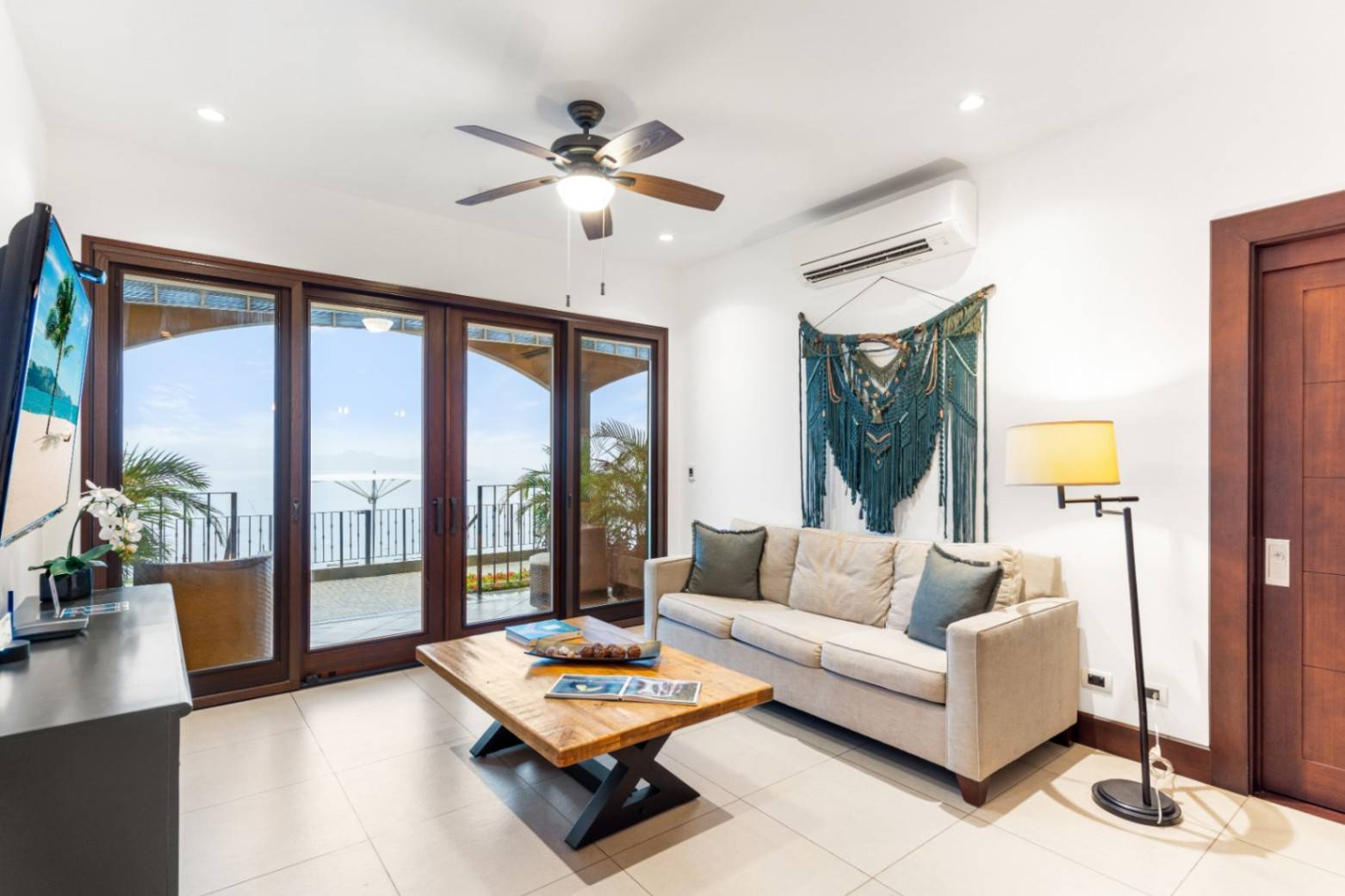 360 Splendor del Pacífico 305 – Panoramic Oceanview Living in Playa Flamingo, Guanacaste, Costa Rica