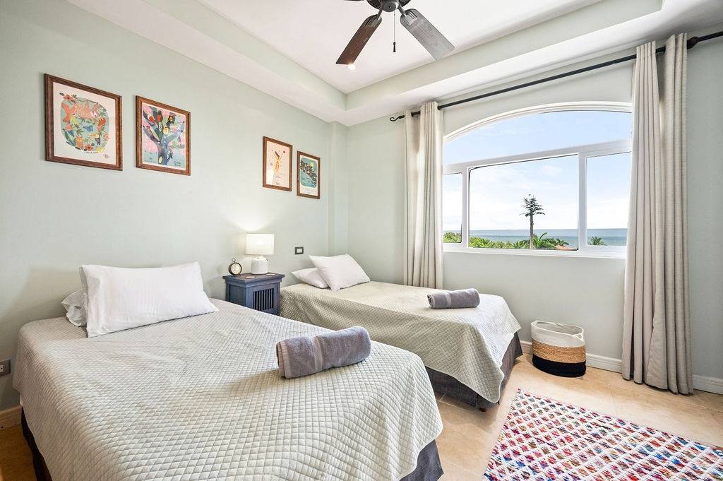Naxos 19 - Updated 2 Bedroom Ocean View Condo In Langosta