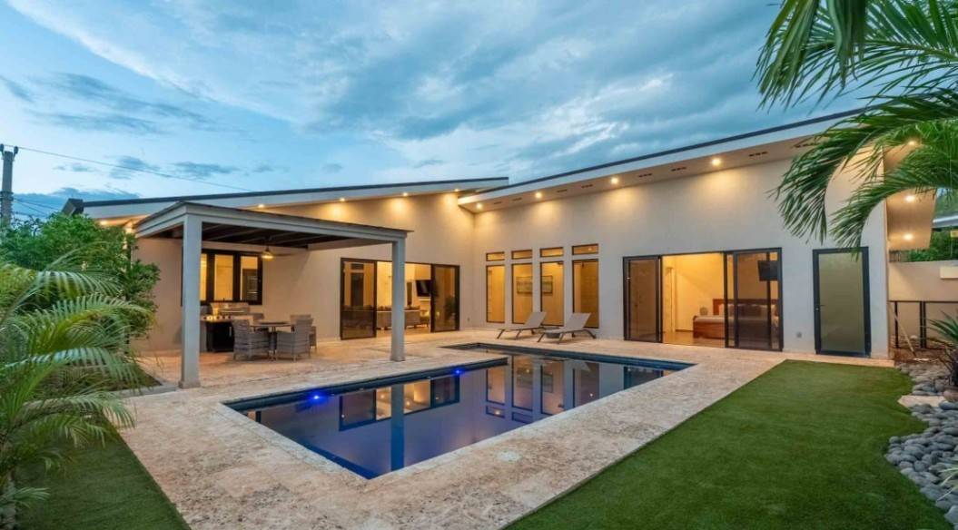 Casa Ziva - Turnkey Contemporary Home Near Playa Conchal & Flamingo Marina, Guanacaste, Costa Rica