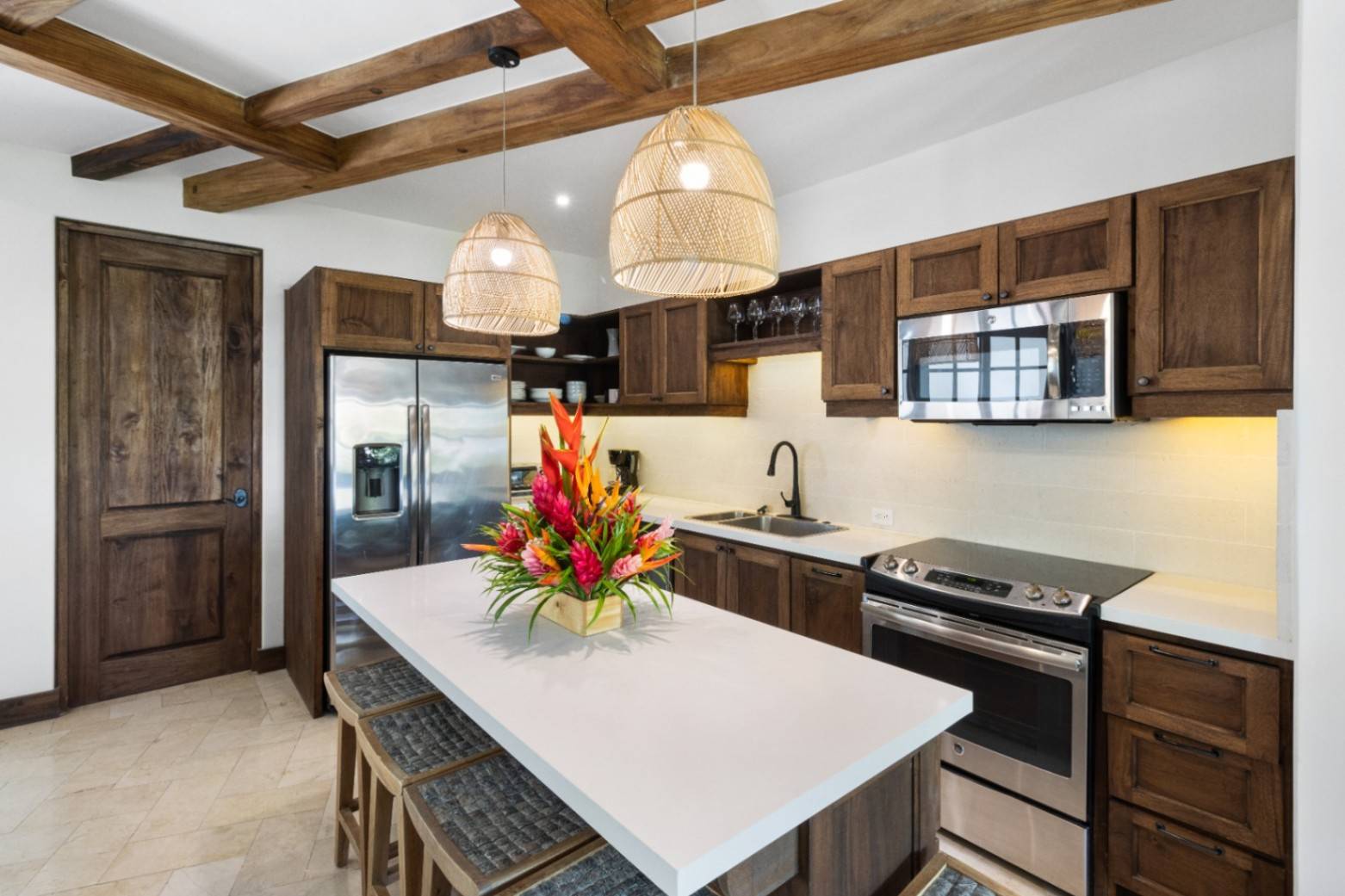 24 Plaza Carlota - Elegant Turnkey Condo in the Heart of Las Catalinas, Guanacaste, Costa Rica